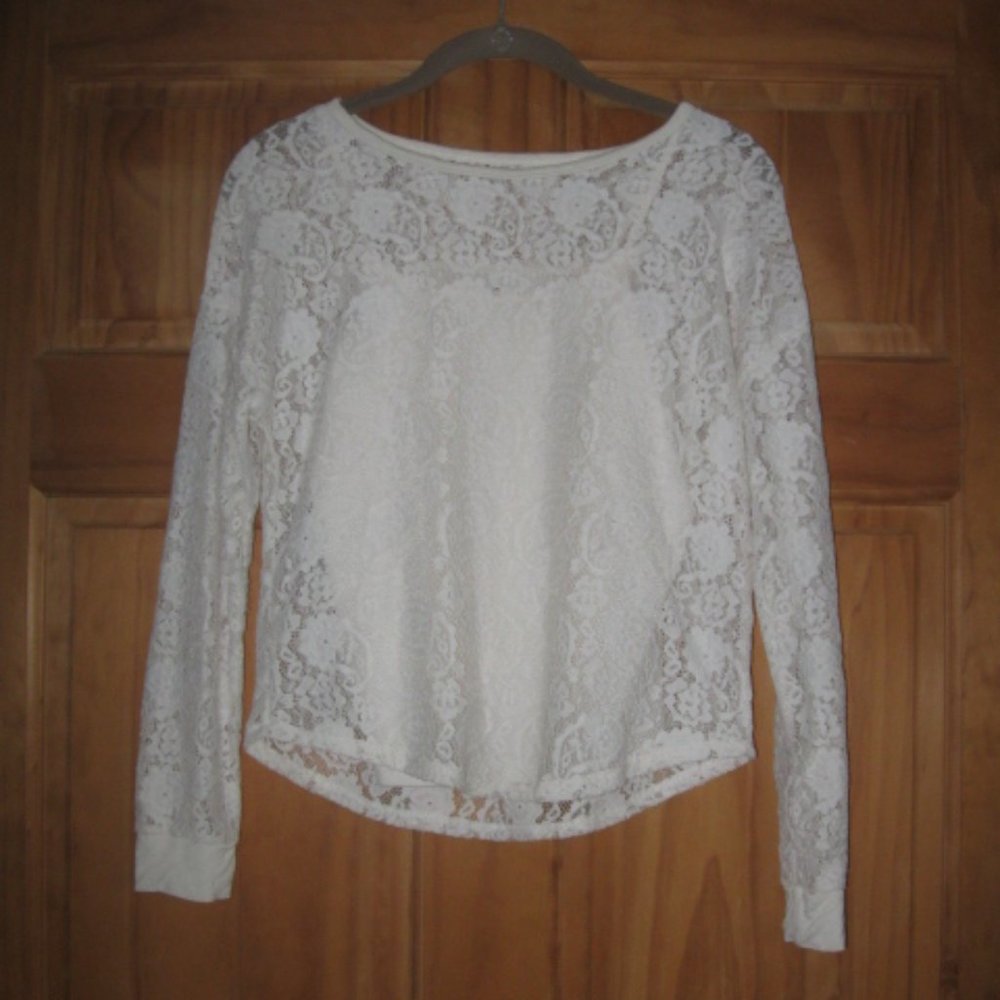 5/$30 Girls art class White Sheer Flower Overlay Top w/attached White Tank Top